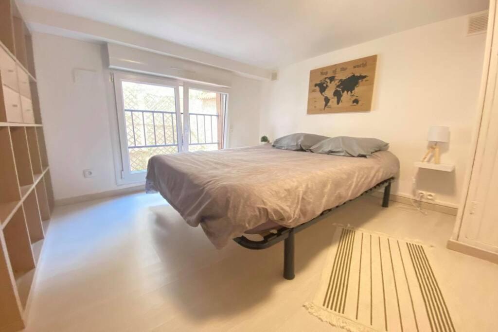 Au Coeur De La Cite Medievale Apartman Laon Kültér fotó